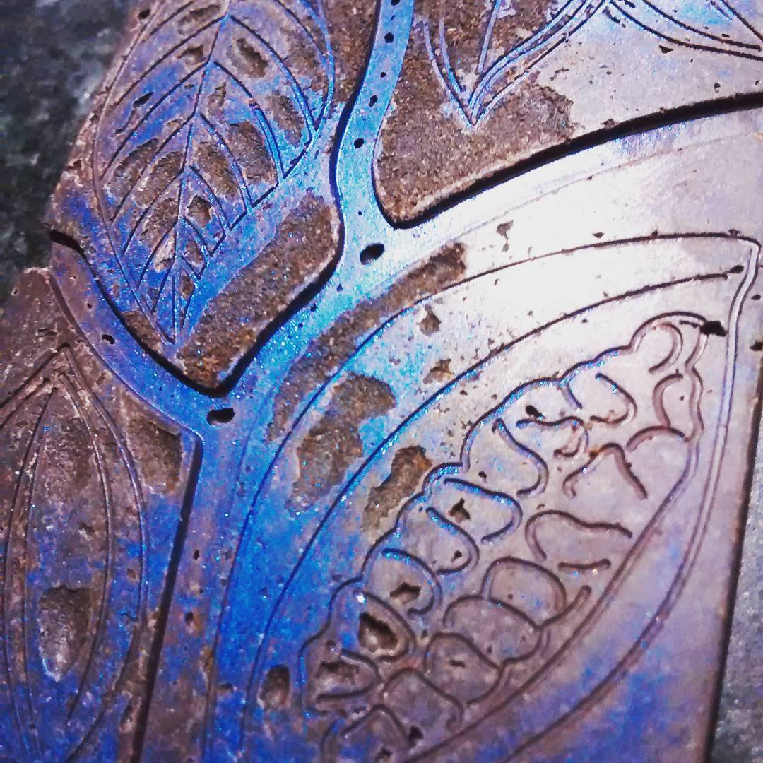 Ultra-dark 91% bar with black tea & yuzu. #DLCbars