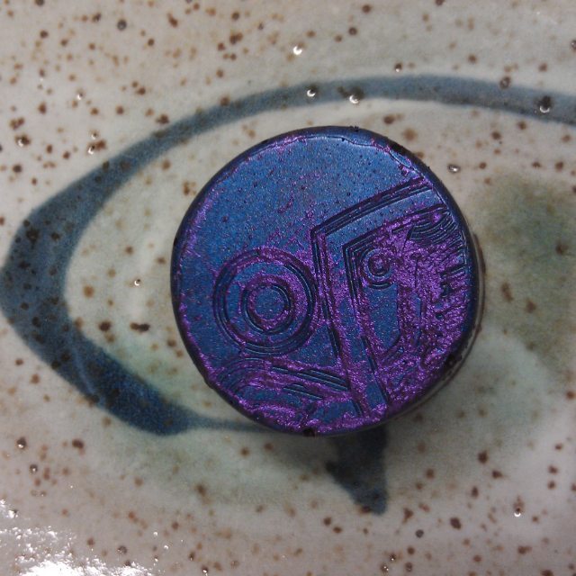 Unwind with blueberry wine ganache in 66% dark fruit chocolate