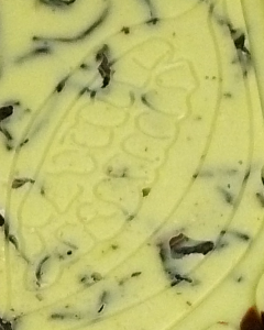 Matcha-infused Ivoire with Jasmine Tea Leaves