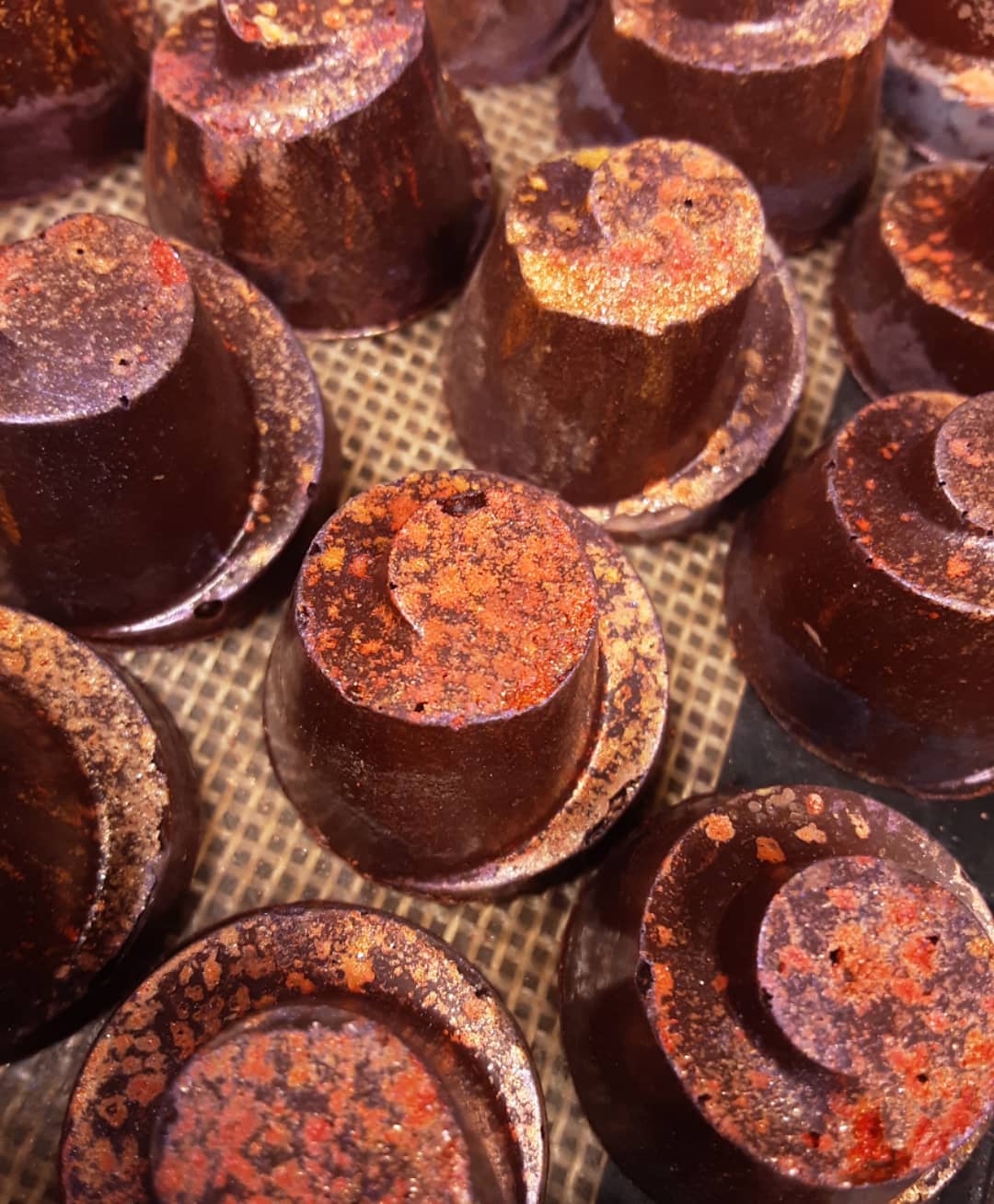 THROUGH MUTED MEMORY: a saffron ganache in housemade Mexican milk chocolate.#chocolatier #seasons #beantobonbonThrough muted memory seasons linger, colors blur transitions whirling, impressions of the trees or florals, sitting center in the mind.